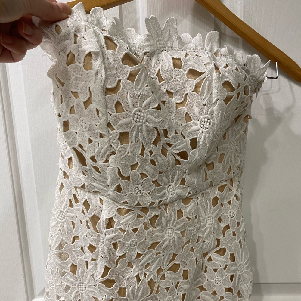 WYLDR Floral Lace Dress - Picture 10 of 10